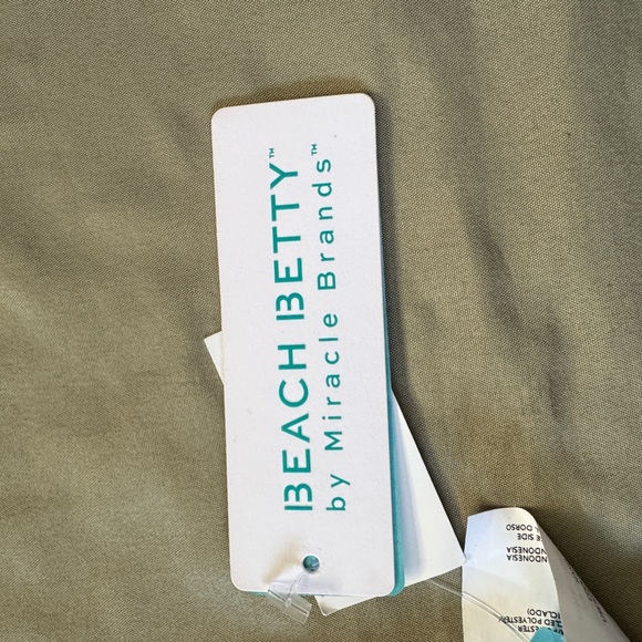 Beach Betty Colorblock Bikini Top size L - Picture 6 of 8